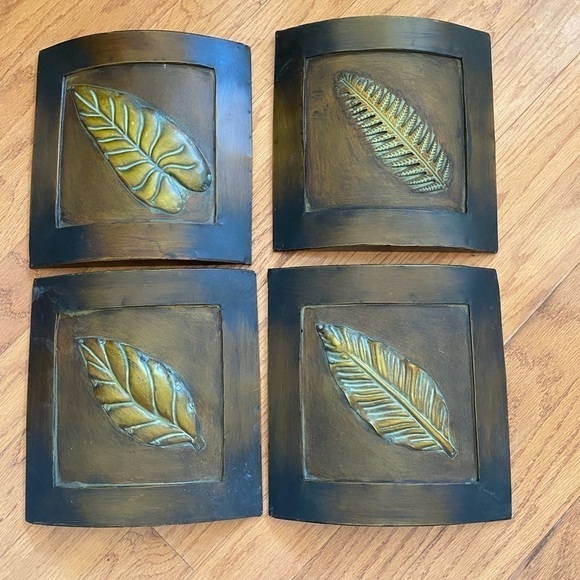 Metal wall decor 4 piece set - Picture 1 of 3